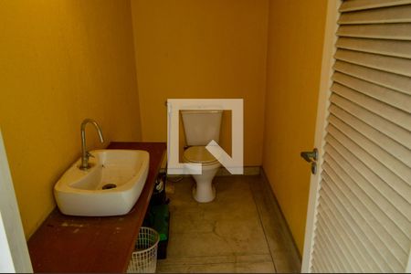 Casa de condomínio à venda com 278m², 5 quartos e 5 vagasBanheiro da Área Gourmet 