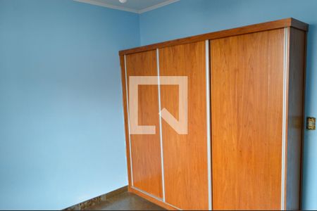 Casa de condomínio à venda com 278m², 5 quartos e 5 vagasQuarto 2