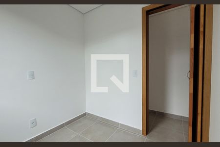 Quarto de apartamento à venda com 2 quartos, 68m² em Jardim Ocara, Santo André