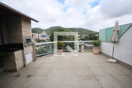 Apartamento à venda com 160m², 2 quartos e 1 vagaCobertura