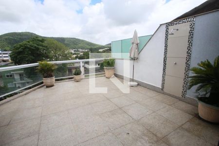 Apartamento à venda com 160m², 2 quartos e 1 vagaCobertura