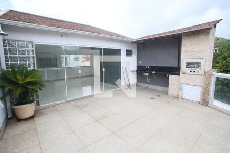 Apartamento à venda com 160m², 2 quartos e 1 vagaCobertura