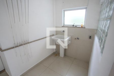 Apartamento à venda com 160m², 2 quartos e 1 vagaÁrea de Serviço da Cobertura