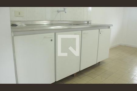 Cozinha de apartamento para alugar com 2 quartos, 70m² em Jardim da Campina, São Paulo
