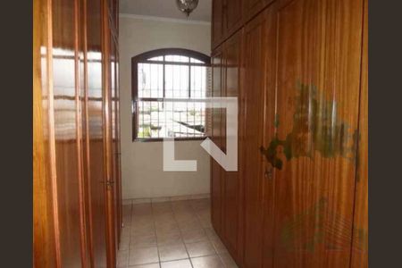 Foto 14 de casa à venda com 4 quartos, 292m² em Vila Bertioga, São Paulo