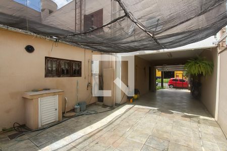 Casa à venda com 293m², 4 quartos e 5 vagasPatio