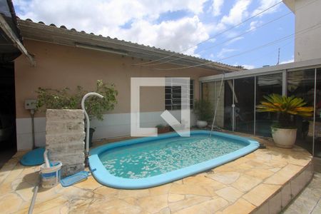 Casa à venda com 293m², 4 quartos e 5 vagasPiscina