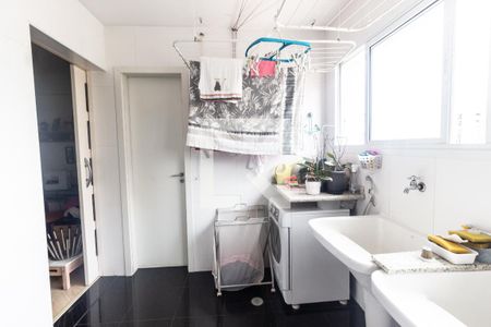 Apartamento à venda com 520m², 4 quartos e 5 vagas Apartamento à venda com 520m², 4 quartos e 5 vagasÁrea de serviço