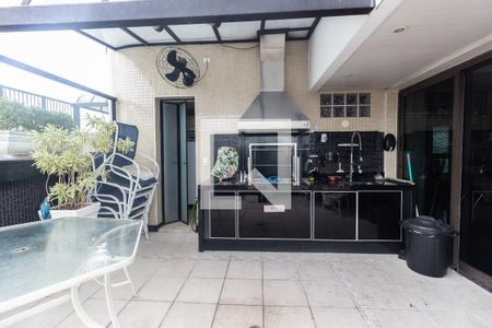 Apartamento à venda com 520m², 4 quartos e 5 vagas Apartamento à venda com 520m², 4 quartos e 5 vagasChurrasqueira