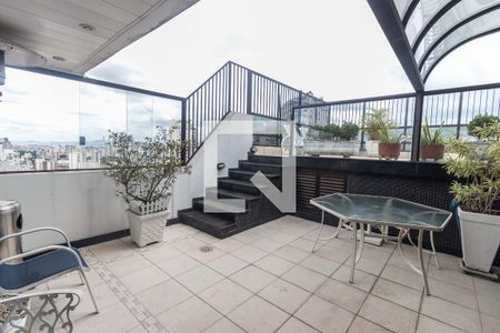 Apartamento à venda com 520m², 4 quartos e 5 vagas Apartamento à venda com 520m², 4 quartos e 5 vagasChurrasqueira