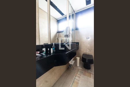 Apartamento à venda com 520m², 4 quartos e 5 vagas Apartamento à venda com 520m², 4 quartos e 5 vagasLavabo