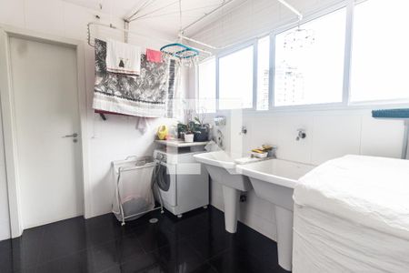 Apartamento à venda com 520m², 4 quartos e 5 vagas Apartamento à venda com 520m², 4 quartos e 5 vagasÁrea de serviço