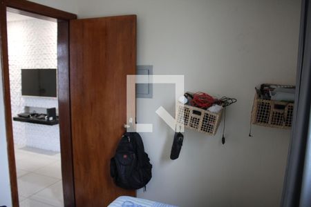 Quarto de apartamento à venda com 4 quartos, 120m² em Bairro da Glória, Contagem