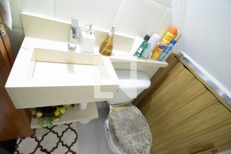 Casa de condomínio à venda com 100m², 2 quartos e 1 vagaBanheiro 