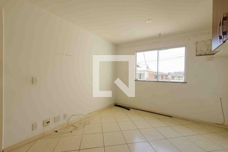 Casa de condomínio à venda com 185m², 4 quartos e 2 vagasSuíte 1