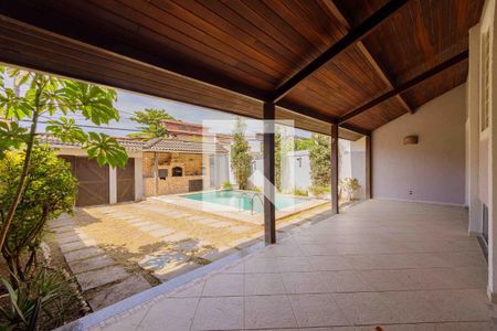 Quintal de casa de condomínio à venda com 4 quartos, 185m² em Vargem Pequena, Rio de Janeiro