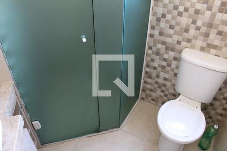 Banheiro de apartamento para alugar com 3 quartos, 64m² em Parque São Lourenço, São Paulo