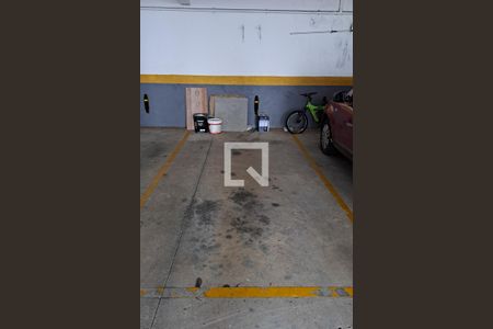 Vaga de garagem de apartamento para alugar com 4 quartos, 70m² em Guarani, Belo Horizonte