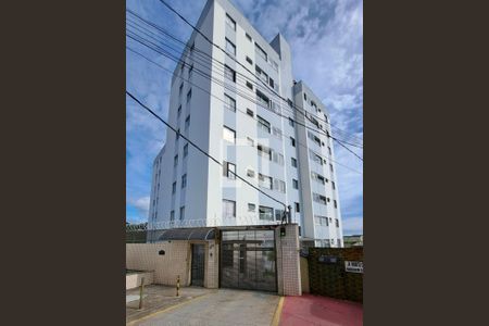 Fachada de apartamento para alugar com 4 quartos, 70m² em Guarani, Belo Horizonte