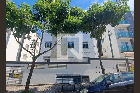 Apartamento à venda com 118m², 3 quartos e 2 vagas Apartamento à venda com 118m², 3 quartos e 2 vagasFachada