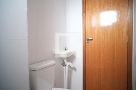 Banheiro de apartamento à venda com 1 quarto, 34m² em Parque Paineiras, São Paulo