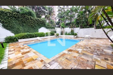 Apartamento para alugar com 195m², 4 quartos e 4 vagasÁrea comum - Piscina