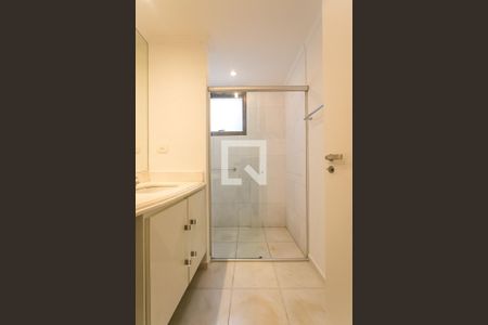 Apartamento para alugar com 195m², 4 quartos e 4 vagasBanheiro da Suíte 2