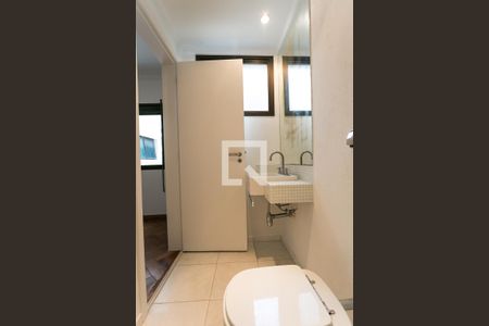 Apartamento para alugar com 195m², 4 quartos e 4 vagasBanheiro da Suíte 1