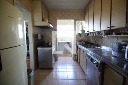 Apartamento à venda com 200m², 3 quartos e 4 vagasCozinha