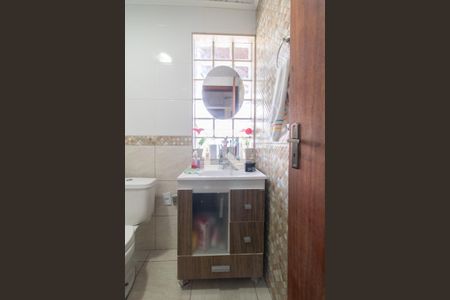 Casa à venda com 130m², 3 quartos e 3 vagas Casa à venda com 130m², 3 quartos e 3 vagasBanheiro 2