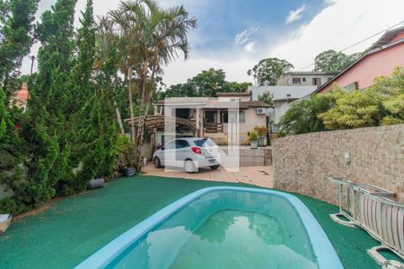 Casa à venda com 130m², 3 quartos e 3 vagas Casa à venda com 130m², 3 quartos e 3 vagasJardim