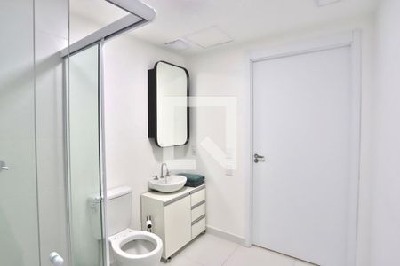 Banheiro de kitnet/studio para alugar com 1 quarto, 26m² em Belenzinho, São Paulo
