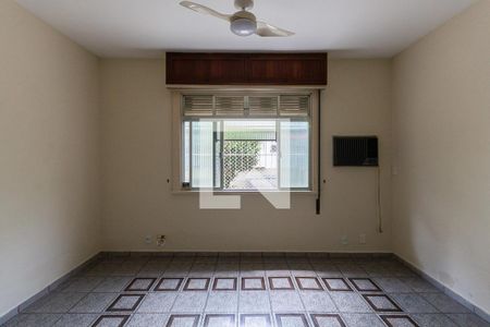 Sala de casa à venda com 2 quartos, 65m² em Tijuca, Rio de Janeiro