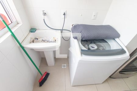 Apartamento para alugar com 57m², 2 quartos e 1 vagaCozinha e Área de Serviço