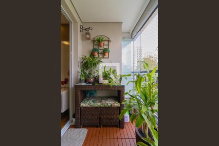 varanda de apartamento à venda com 3 quartos, 65m² em Vila Suzana, São Paulo