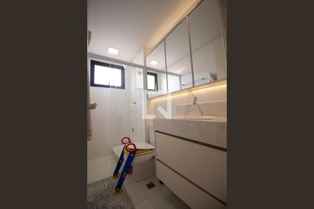 Apartamento para alugar com 170m², 3 quartos e 3 vagas Apartamento para alugar com 170m², 3 quartos e 3 vagasBanheiro da suíte 2