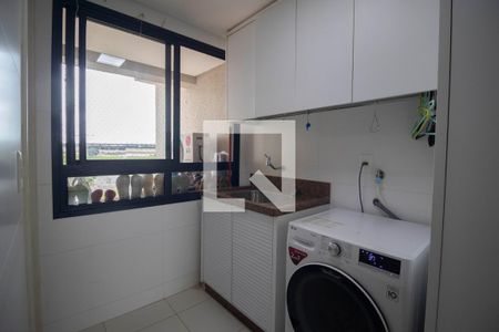 Apartamento para alugar com 170m², 3 quartos e 3 vagas Apartamento para alugar com 170m², 3 quartos e 3 vagasÁrea de serviço