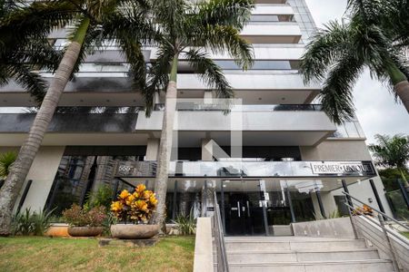 Apartamento para alugar com 170m², 3 quartos e 3 vagas Apartamento para alugar com 170m², 3 quartos e 3 vagasFachada