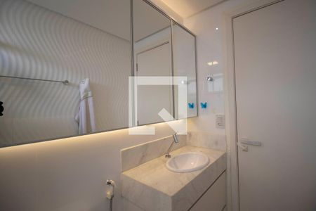 Apartamento para alugar com 170m², 3 quartos e 3 vagas Apartamento para alugar com 170m², 3 quartos e 3 vagasBanheiro da suíte 2