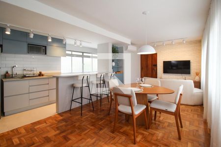 Sala de apartamento à venda com 2 quartos, 75m² em Itaim Bibi, São Paulo