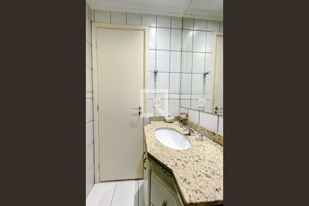 Apartamento à venda com 80m², 3 quartos e 2 vagasBanheiro