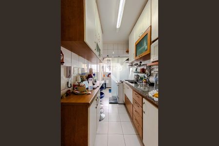 Apartamento à venda com 80m², 3 quartos e 2 vagasCozinha