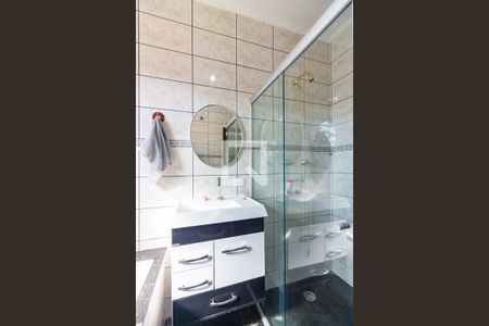 Casa à venda com 310m², 5 quartos e 3 vagasBanheiro da Suíte