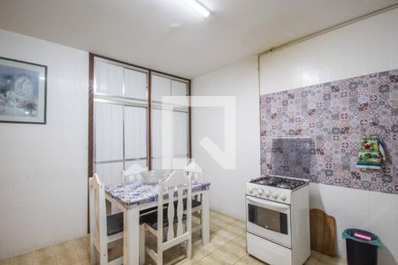 Casa à venda com 310m², 5 quartos e 3 vagasCozinha