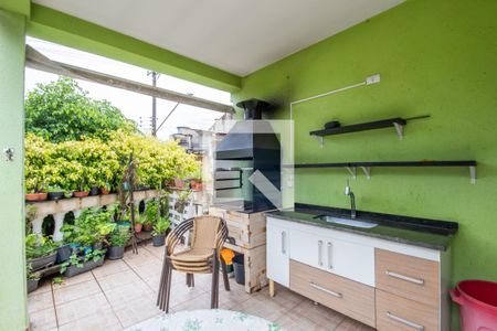 Casa à venda com 310m², 5 quartos e 3 vagasChurrasqueira