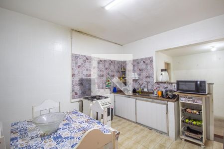 Casa à venda com 310m², 5 quartos e 3 vagasCozinha