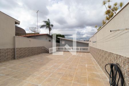Casa à venda com 90m², 2 quartos e 2 vagas Casa à venda com 90m², 2 quartos e 2 vagasQuintal