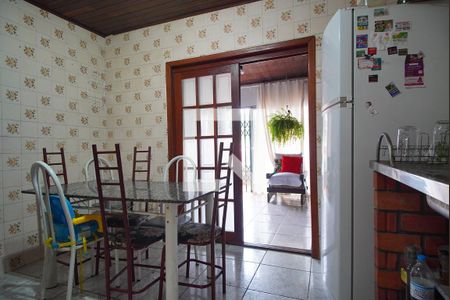 Casa à venda com 300m², 3 quartos e 3 vagasCozinha