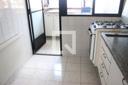 Apartamento à venda com 62m², 2 quartos e 1 vagaCozinha