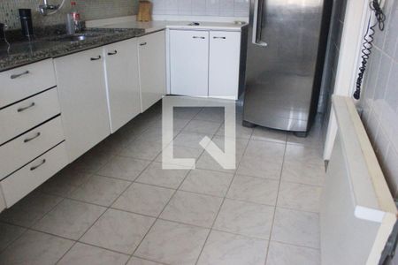 Apartamento à venda com 62m², 2 quartos e 1 vagaCozinha